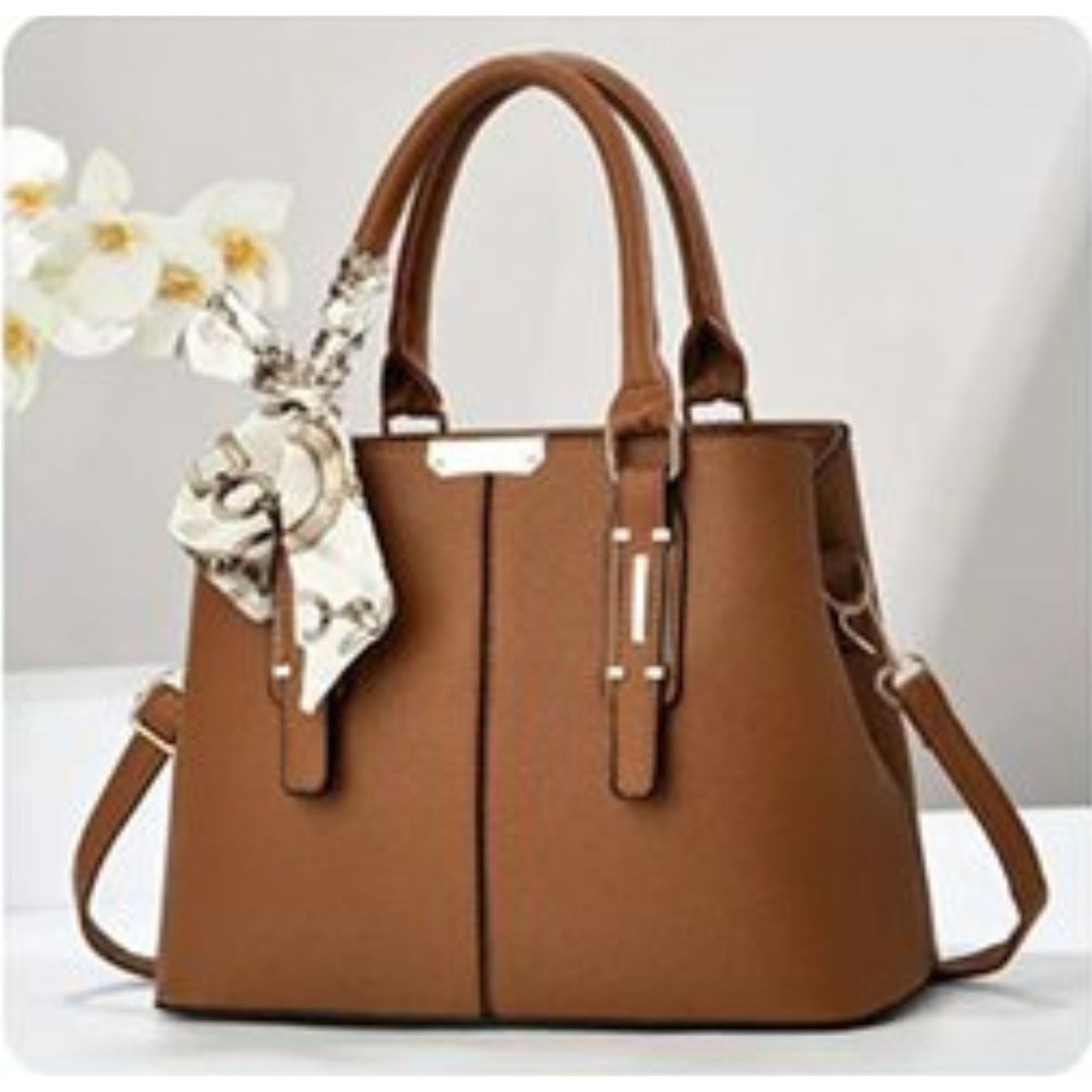 Cartera con Pañuelo Decorativo