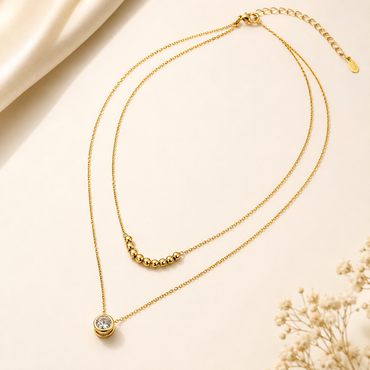 Collar Doble Dorado con Dije Brillante